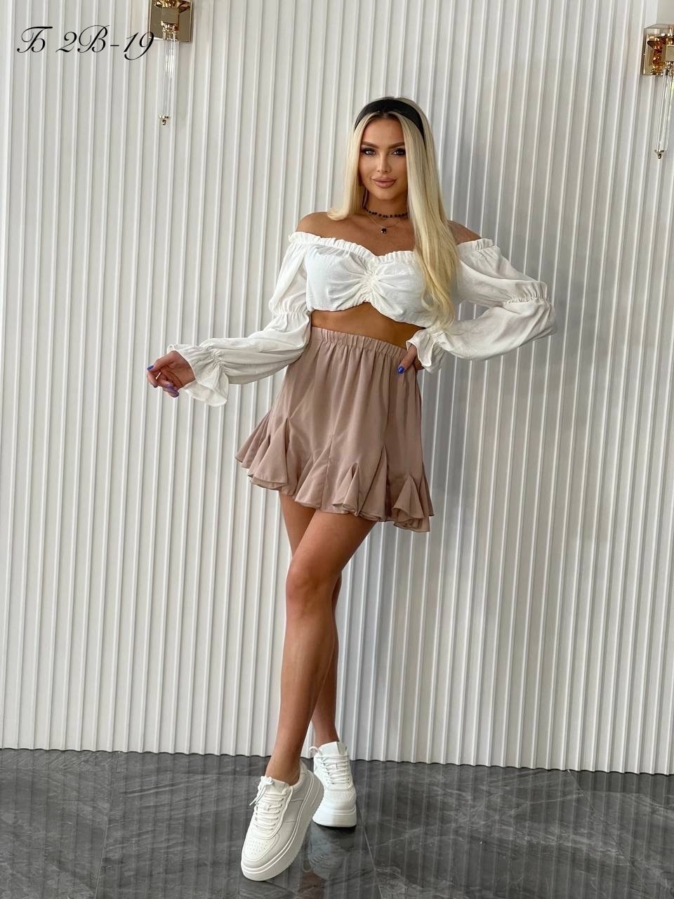 костюм с юбкой,блуза укороченная,блузка модная,костюм,женская блузка