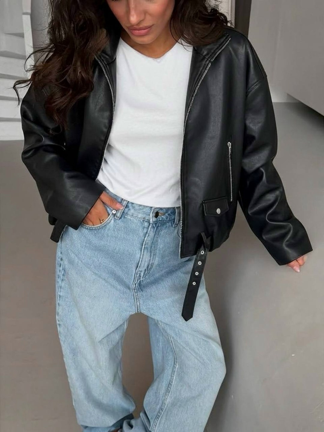 джинсы стиль,кожаная куртка,кожаный бомбер женский,модная кожаная куртка,кожаная куртка женская
