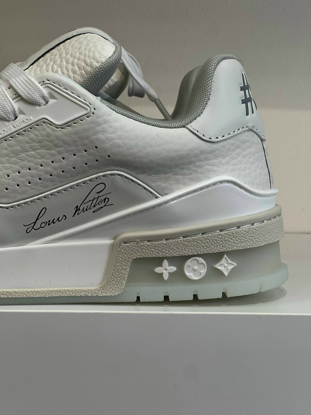 кроссовки louis vuitton trainer,кроссовки луи виттон trainer мужские,кроссовки луи виттон trainer белый,кроссовки луи виттон,кроссовки louis vuitton