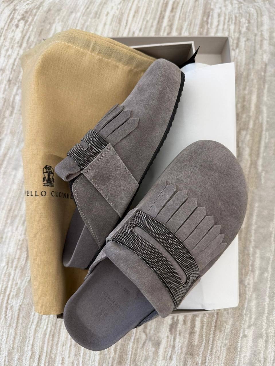 замшевые шлепанцы brunello cucinelli,,шлепанцы brunello cucinelli,мюли brunello cucinelli,тапки мужские