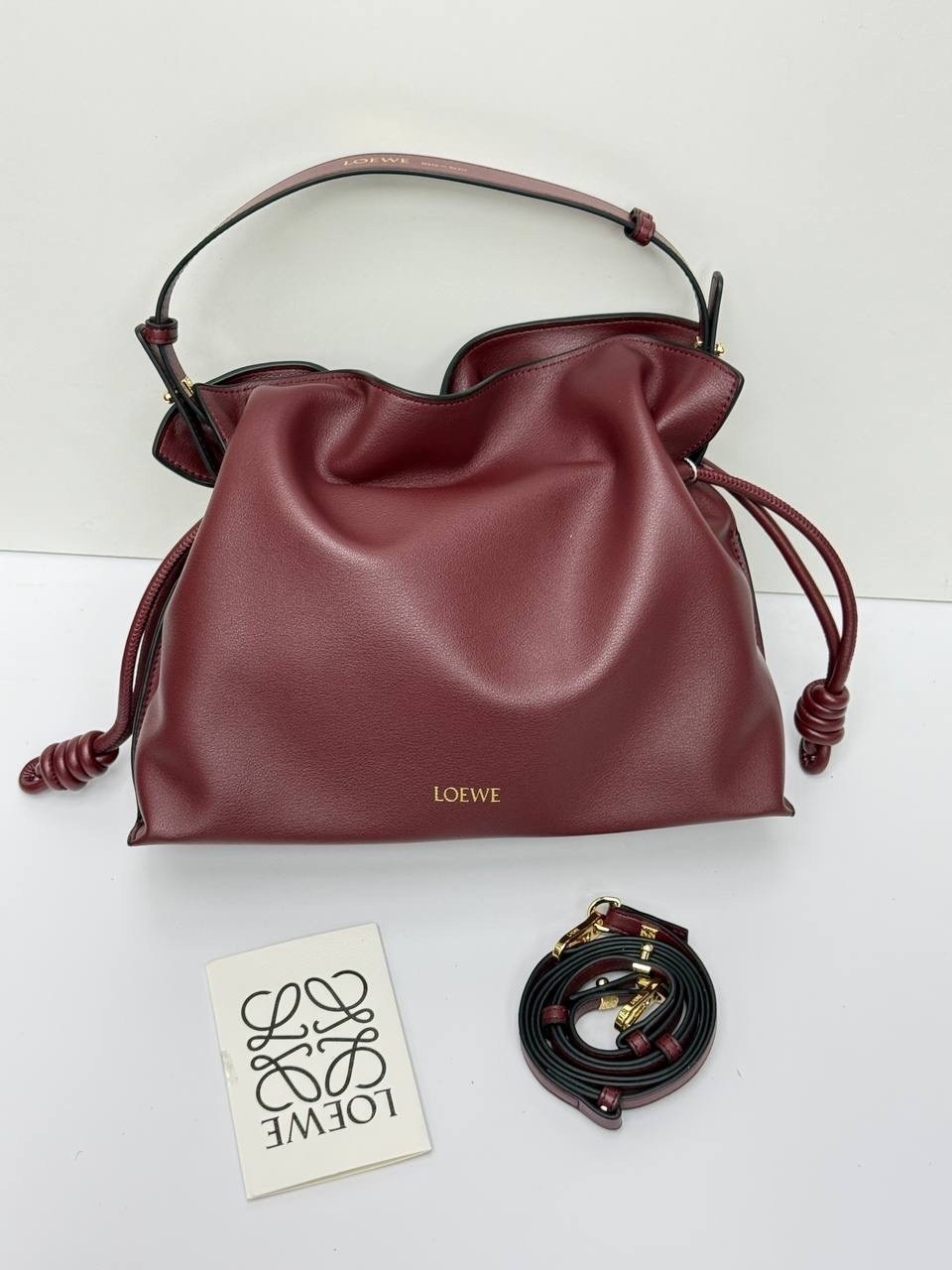 сумка loewe,женская сумка loewe,сумка женская loewe натуральная кожа,сумка,loewe сумка на плечо мешок