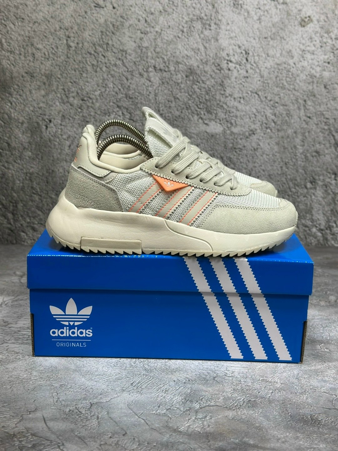 кроссовки женские adidas,кроссовки adidas,кроссовки adidas retropy,кроссовки adidas retropy e 5,кроссовки мужские adidas