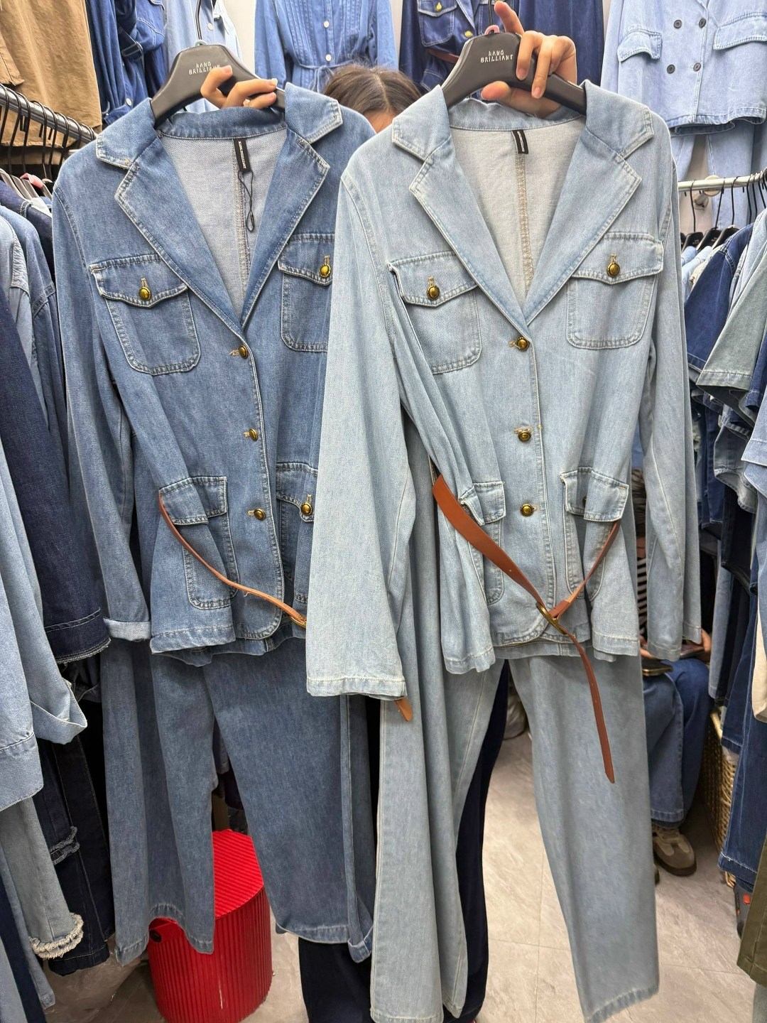 джинсовый комбинезон женский,джинсовые костюмы,джинсовые комбинезоны,джинсовые костюмы женские,костюм женский