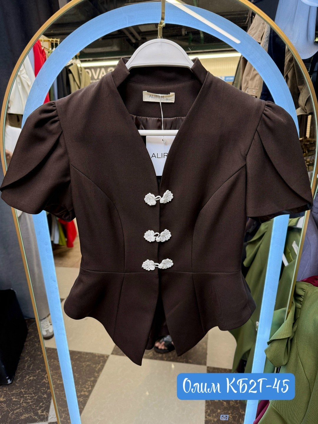 костюм женский,женский пиджак,элегантное модное,женская блузка,