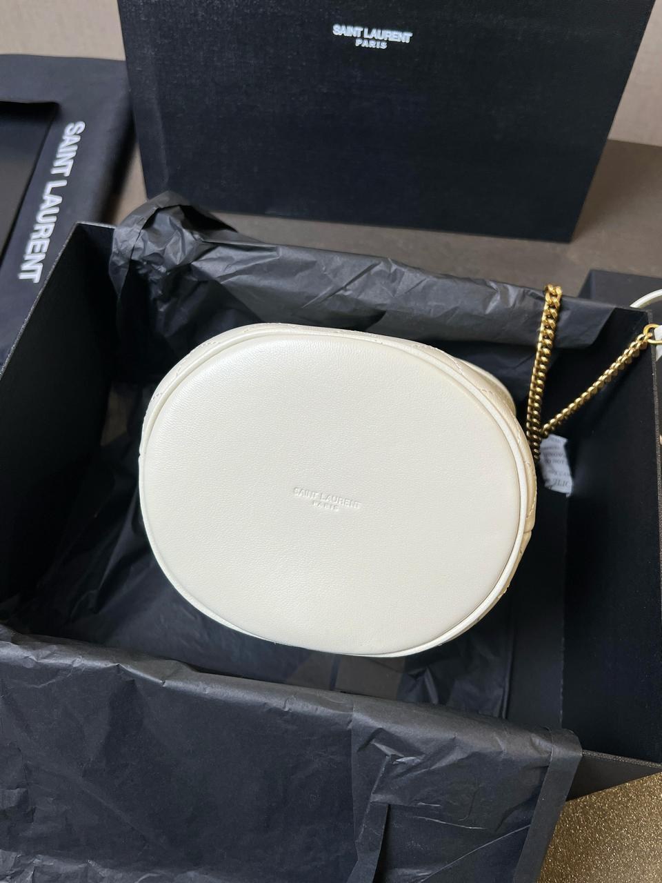 французская мода,модные джинсы,повседневный стиль,стиле кэжуал