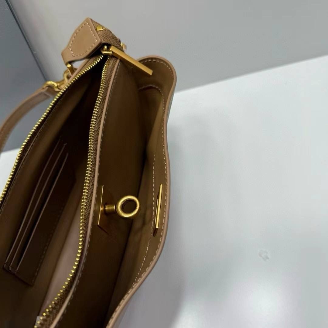 balenciaga сумка женская,сумка balenciaga,balenciaga сумка на плечо,сумки баленсиага,сумка balenciaga rodeo