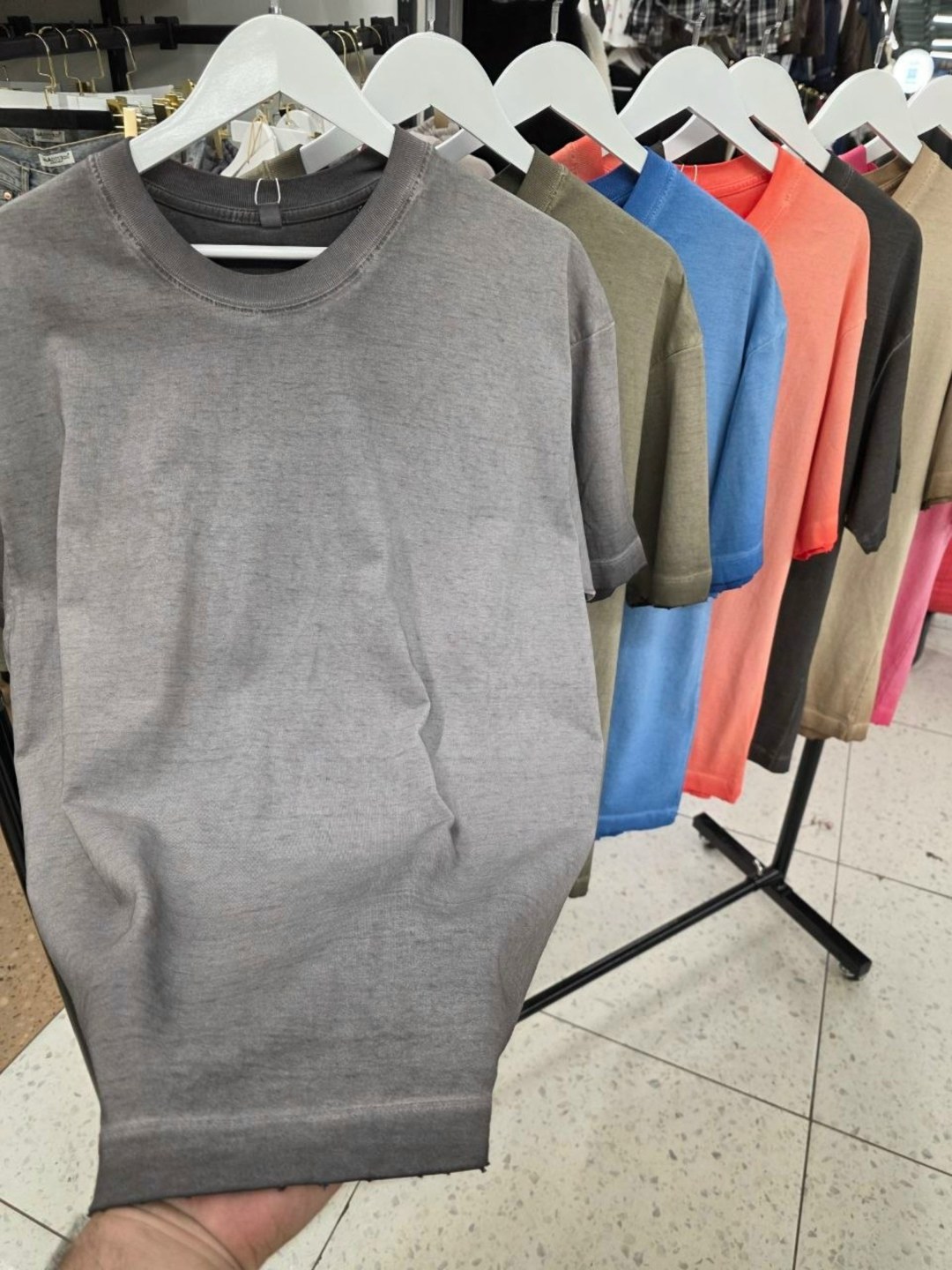 мужская футболка,бежевая футболка,футболка,футболки оверсайз,футболка базовая