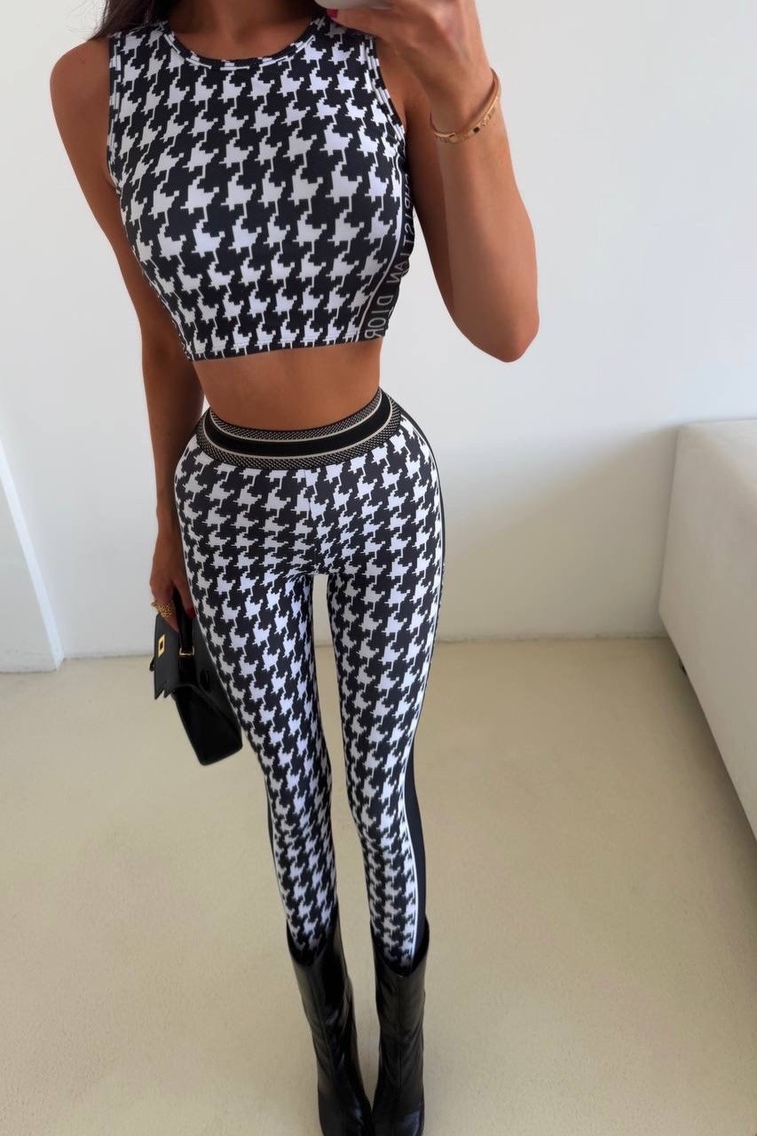 трикотажные костюмы,женский костюм тройка,женские костюмы,костюм с принтом,брендовый костюм