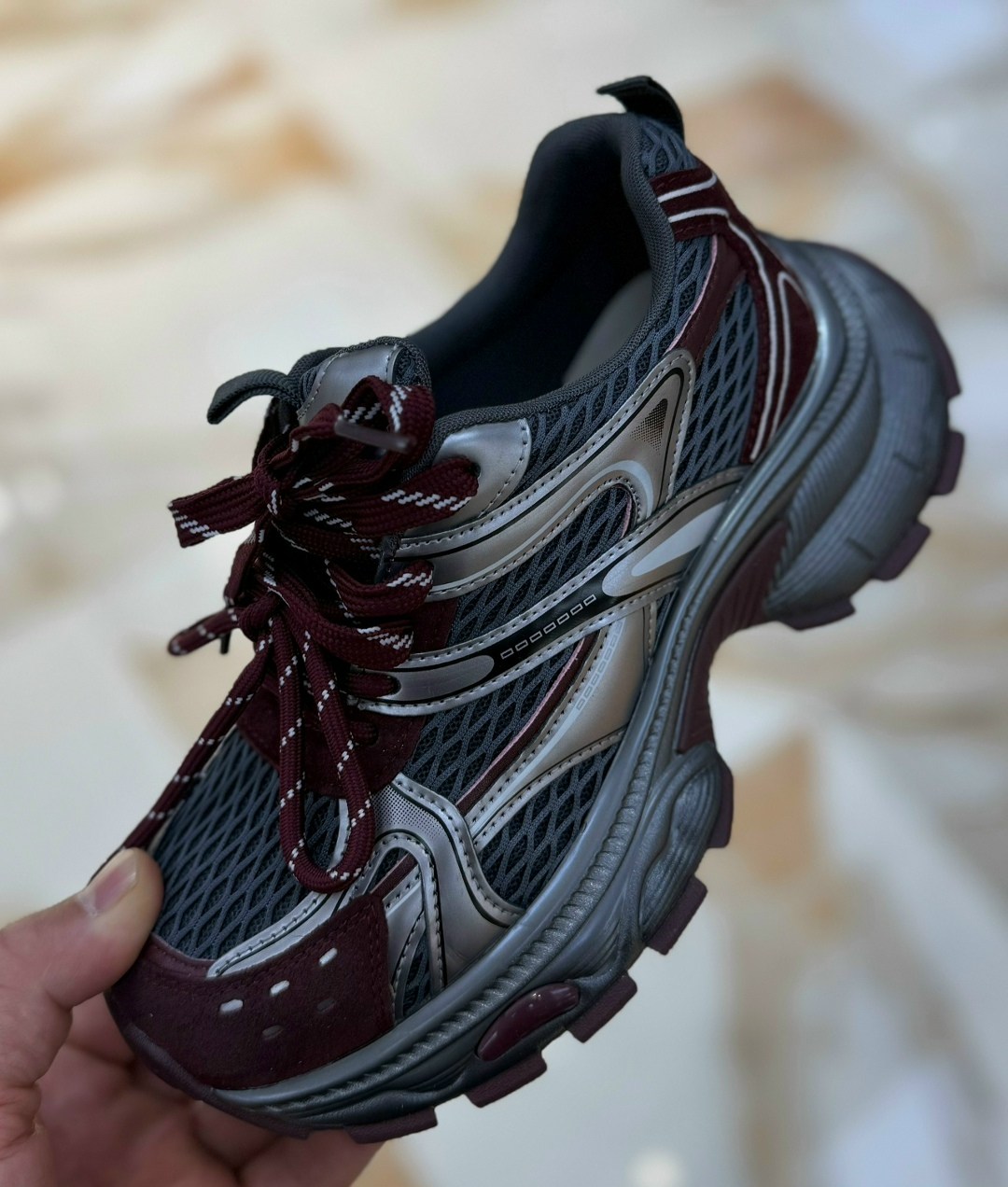 кроссовки,массивные кроссовки,детские кроссовки,кроссовки закрытые,кроссовки женскиe