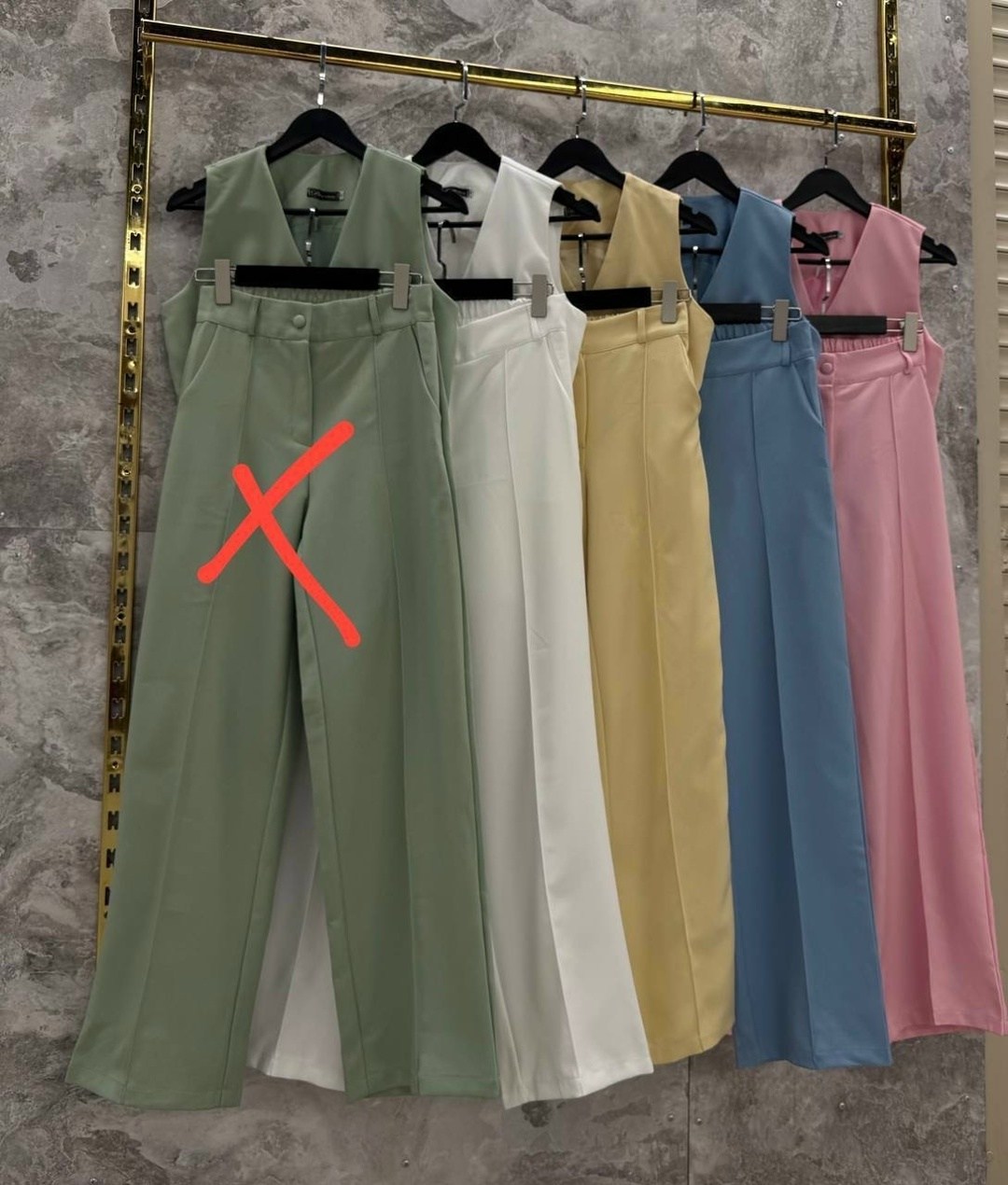 летний женский брючный костюм с жилетом,брючный костюм с жилеткой,костюм брючный с жилетом,костюм желтый,летний брючный костюм