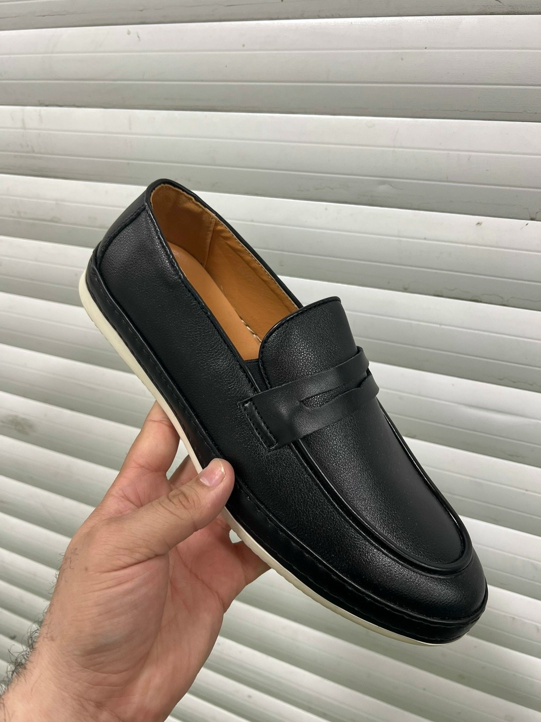 ,лоферы мужские,лоферы мужские loro piana,кожаные лоферы,туфли мужские