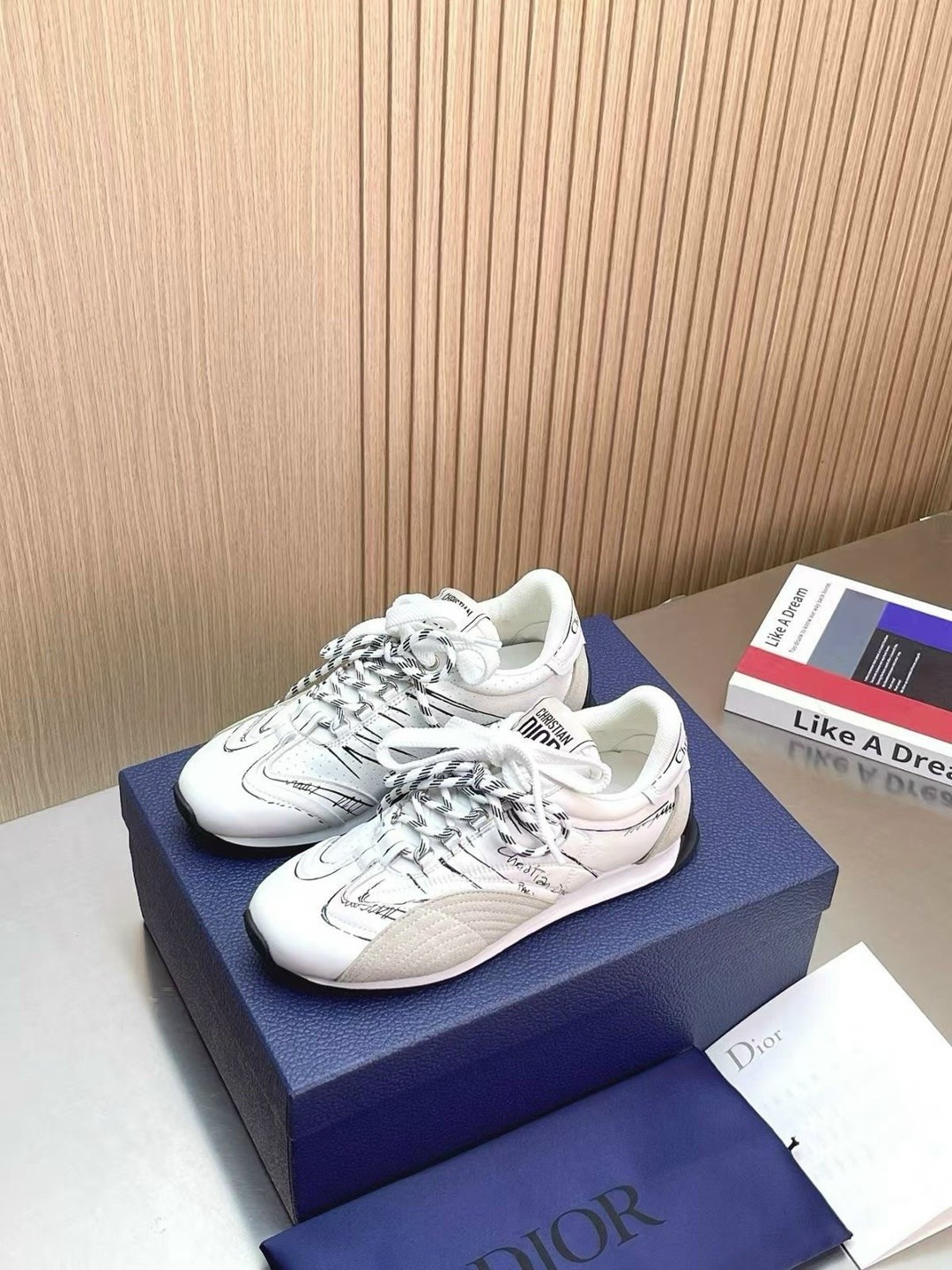кроссовки christian dior,dior кроссовки мужские,dior кроссовки,кроссовки,диор кроссовки