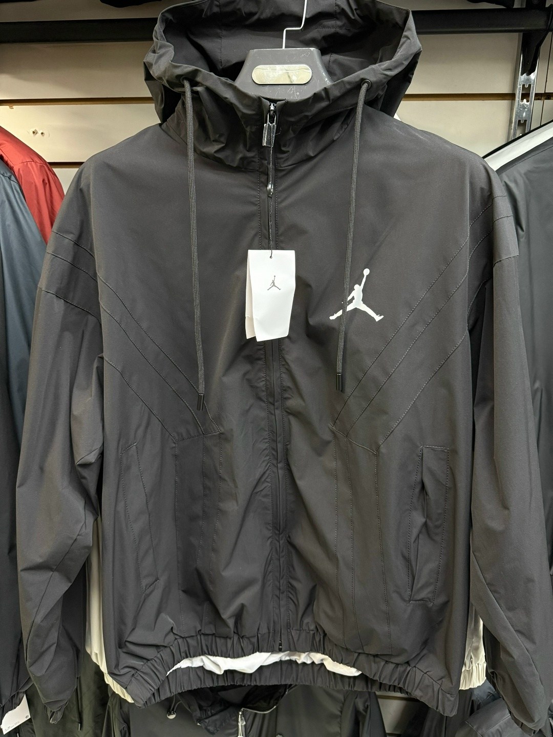 ветровка ea7 мужская,куртка ea7 emporio armani,легкая куртка,куртка