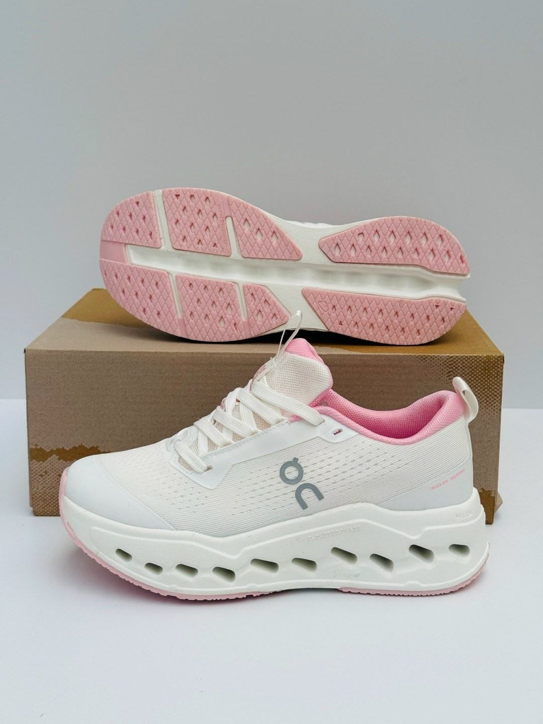 кроссовки,кроссовки женскиe, спортивная,спортивные кроссовки,кроссовка