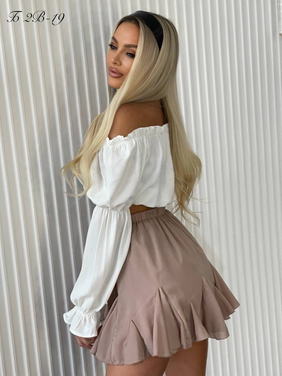 костюм с юбкой,блуза укороченная,блузка модная,костюм,женская блузка