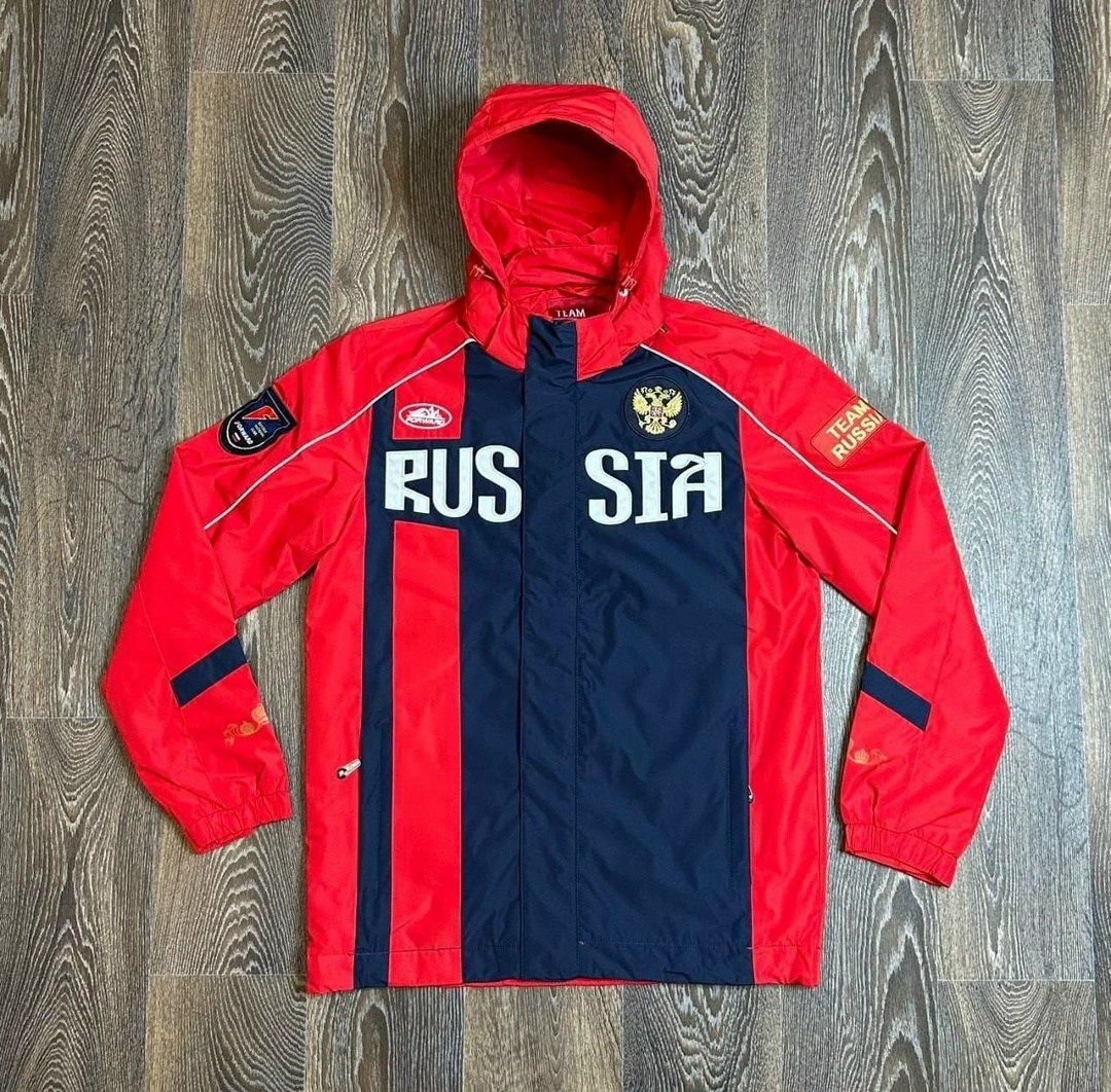 ветровка адидас мужская красная,красная куртка адидас мужская,мужская спортивная куртка adidas,adidas ветровка,куртка adidas