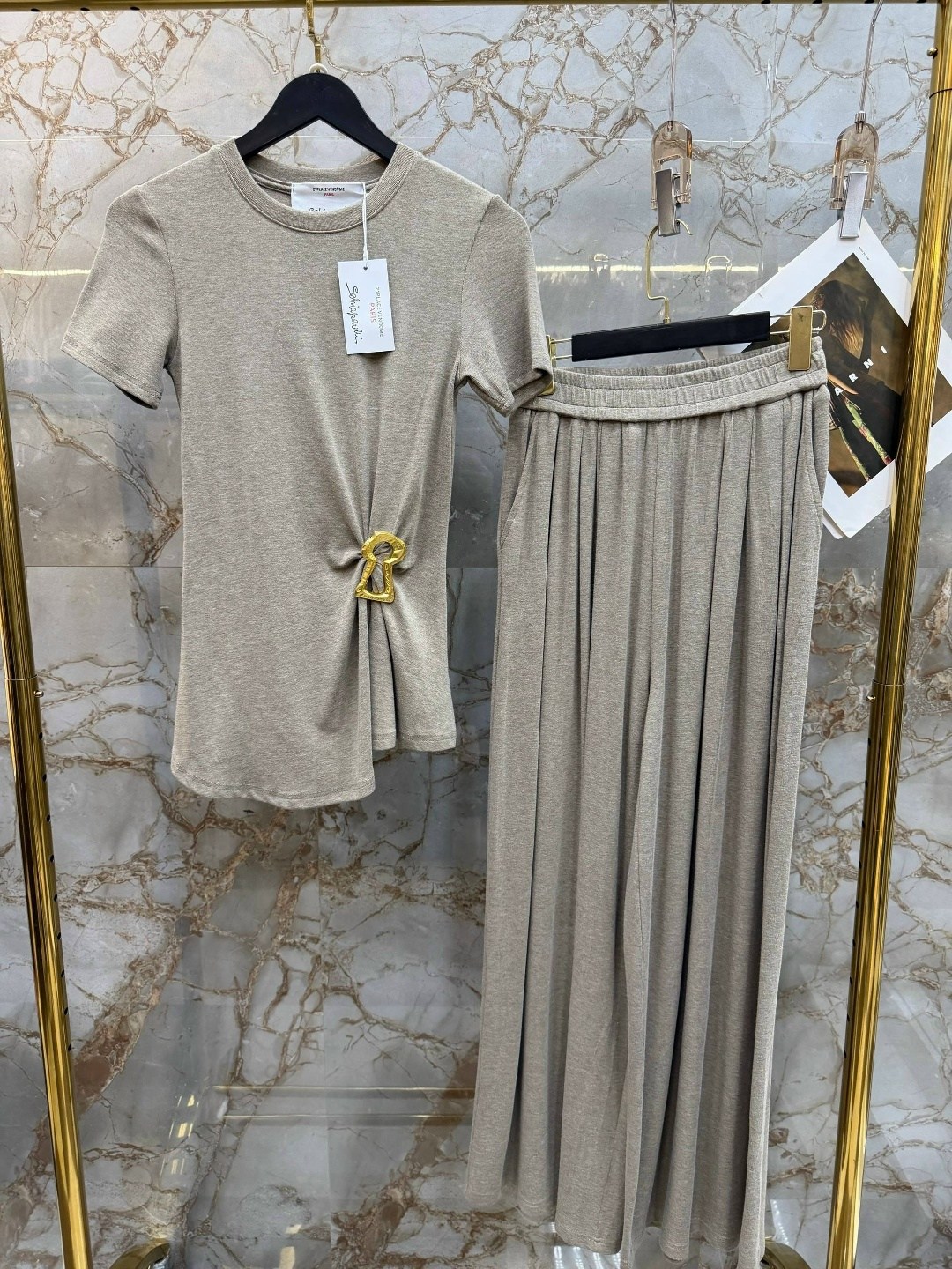 трикотажный костюм с плиссированной юбкой,вязаный костюм с юбкой,,костюм с юбкой женский,костюм