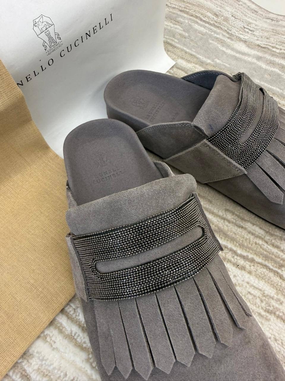 замшевые шлепанцы brunello cucinelli,,шлепанцы brunello cucinelli,мюли brunello cucinelli,тапки мужские