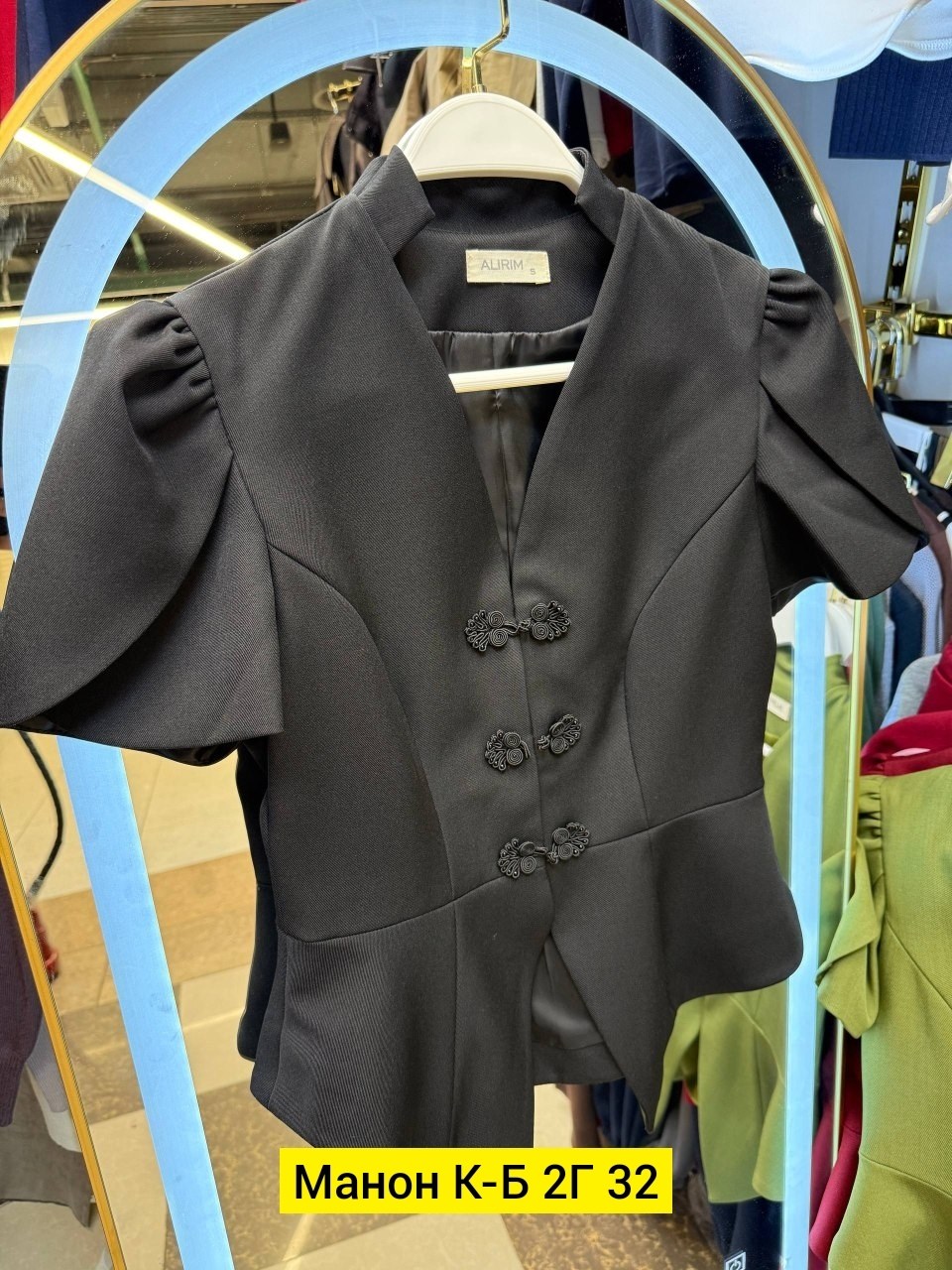 деловой костюм женский,женский пиджак,костюмы женские,розовый пиджак,