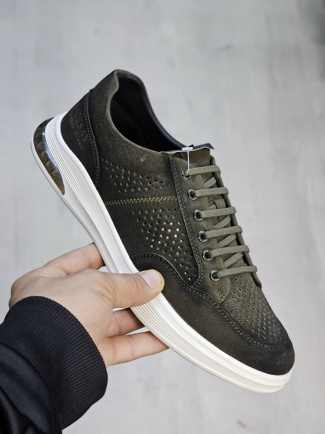 ,кеды кожаные с перфорацией,кеды с перфорацией,кеды женские кожаные,кеды кожаные летние