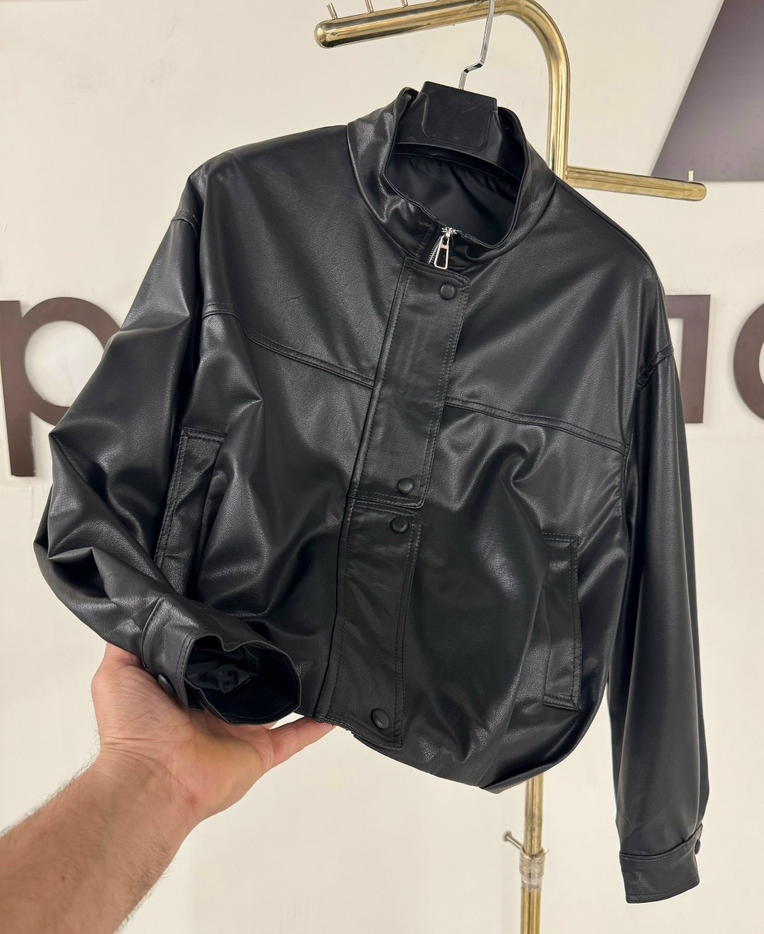 кожаная куртка,кожаная куртка brunello cucinelli,куртка женская кожаная,куртка модная,куртка бомбер