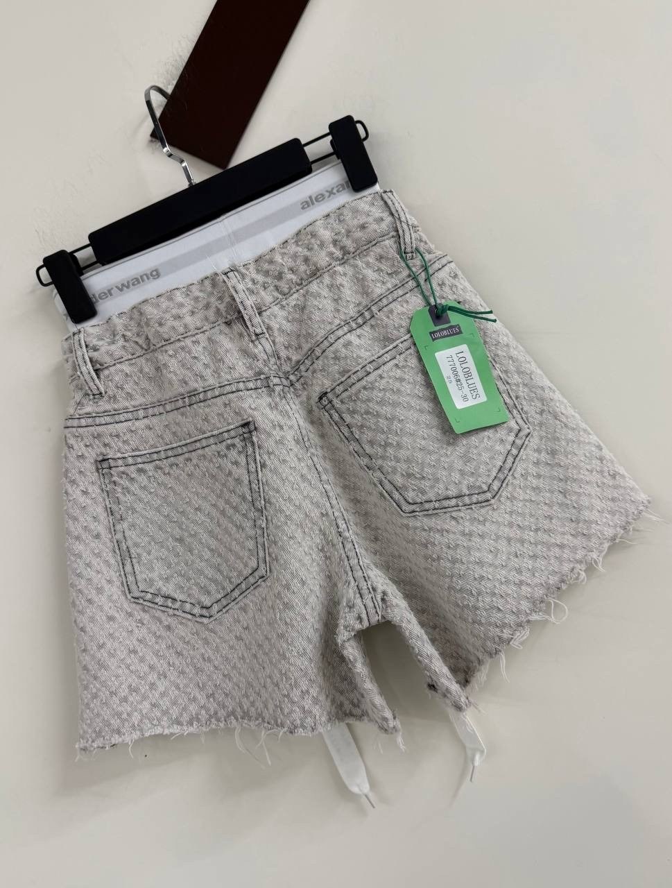 джинсовые шорты,женские шорты,женские джинсовые шорты,шорты джинс,джинсовые шорты со стразами