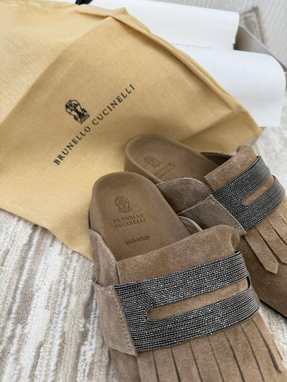 ,мюли brunello cucinelli,сабо brunello cucinelli,шлепанцы brunello cucinelli,замшевые шлепанцы brunello cucinelli