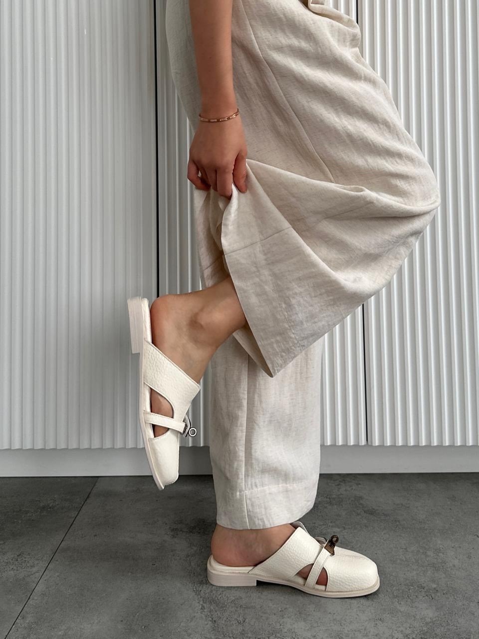 женские шлепанцы,,шлепанцы fendi,кожаные шлепанцы,тапочки модные