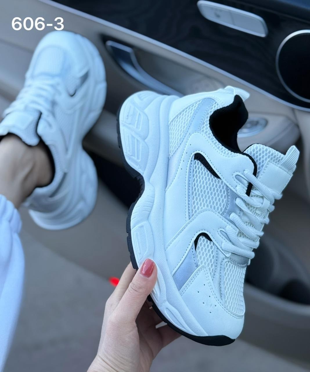 ,кроссовки женские,кроссовки черные,женские кроссовки черные,массивные кроссовки