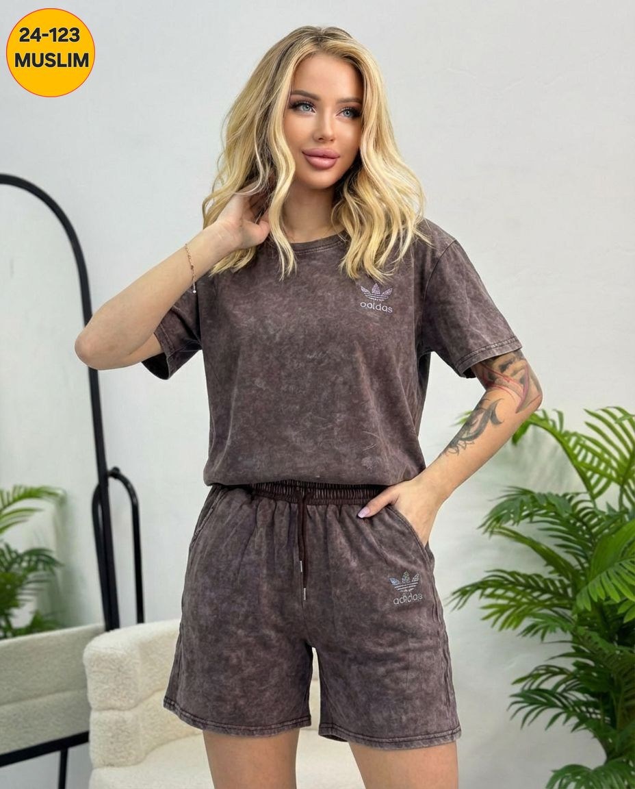 женские костюмы,стильные женские костюмы,костюм женский летний,костюм с шортам,повседневный костюм