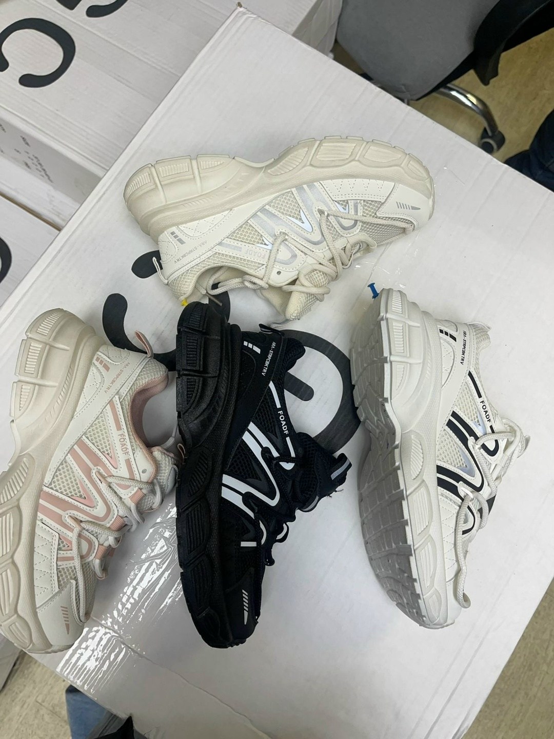 кроссовки,женские кроссовки,массивные кроссовки,повседневные кроссовки,модные кроссовки