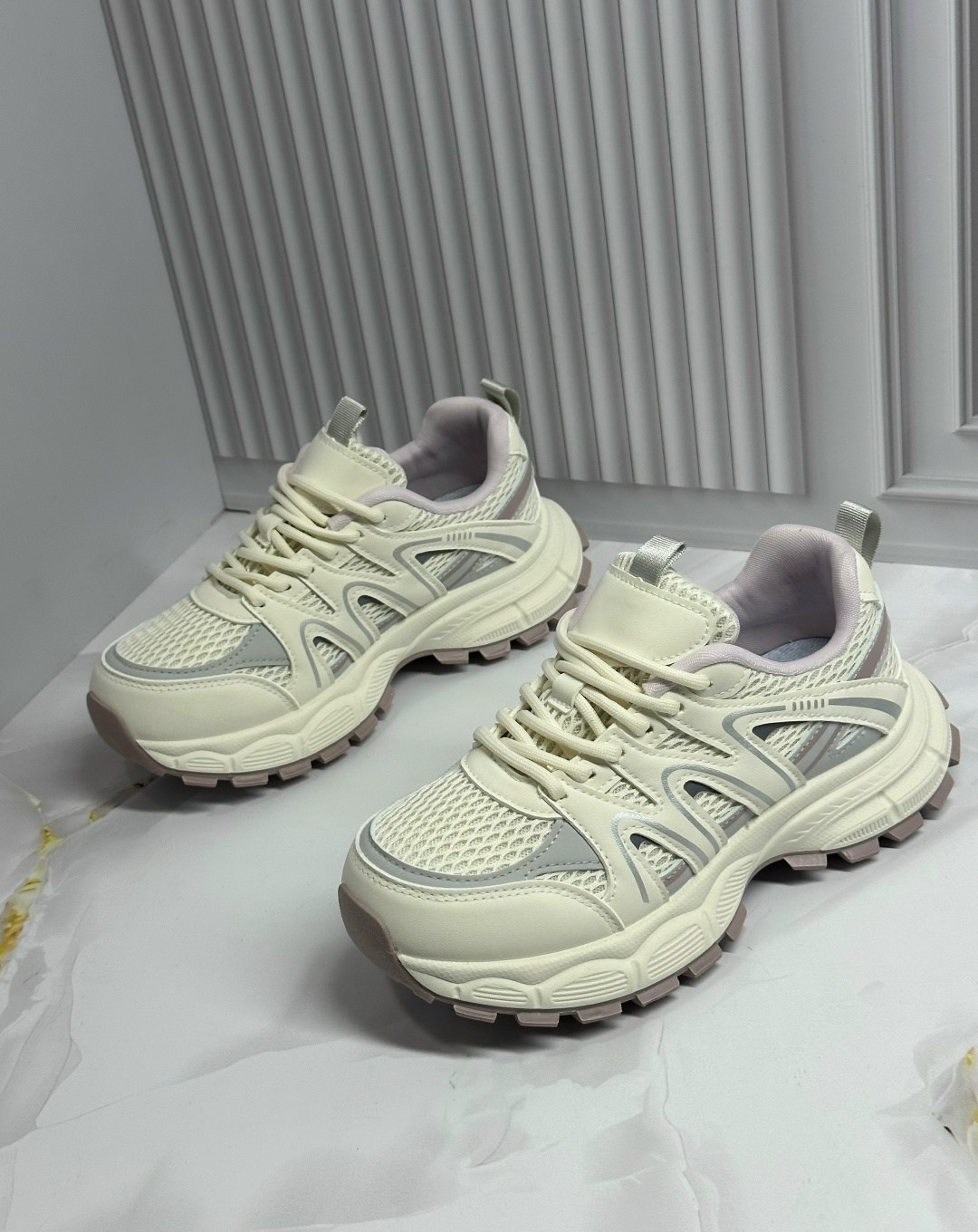 женские кроссовки,кроссовки,массивные кроссовки женские,массивные кроссовки,кроссовка