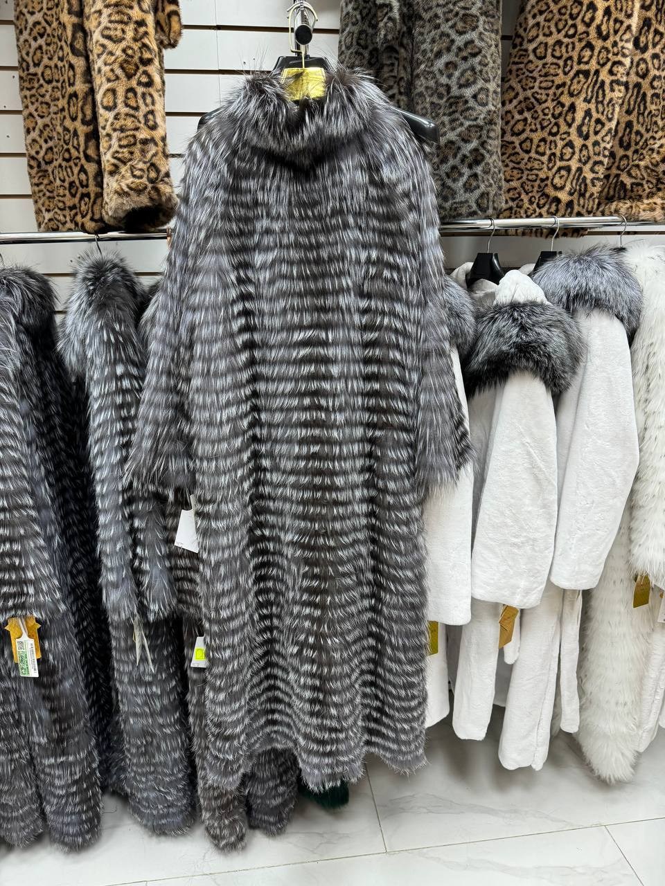 меховое пальто из чернобурки "николь",вязаная шуба из чернобурки снежная королева,элегантное длинное пальто из чернобурки,пальто из меха чернобурки арт.4271340,пальто из меха чернобурки на трикотажной