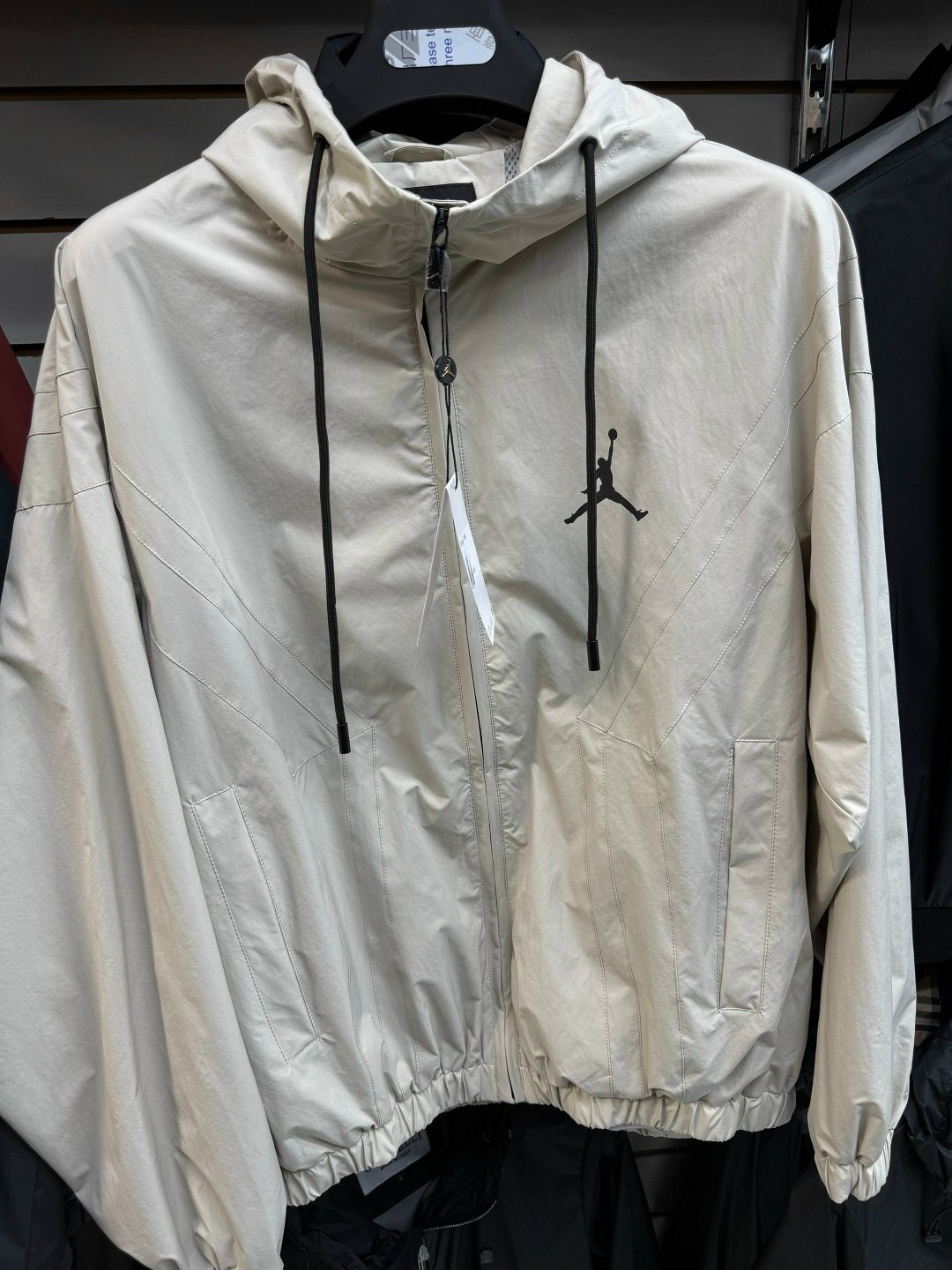 ветровка ea7 мужская,куртка ea7 emporio armani,легкая куртка,куртка