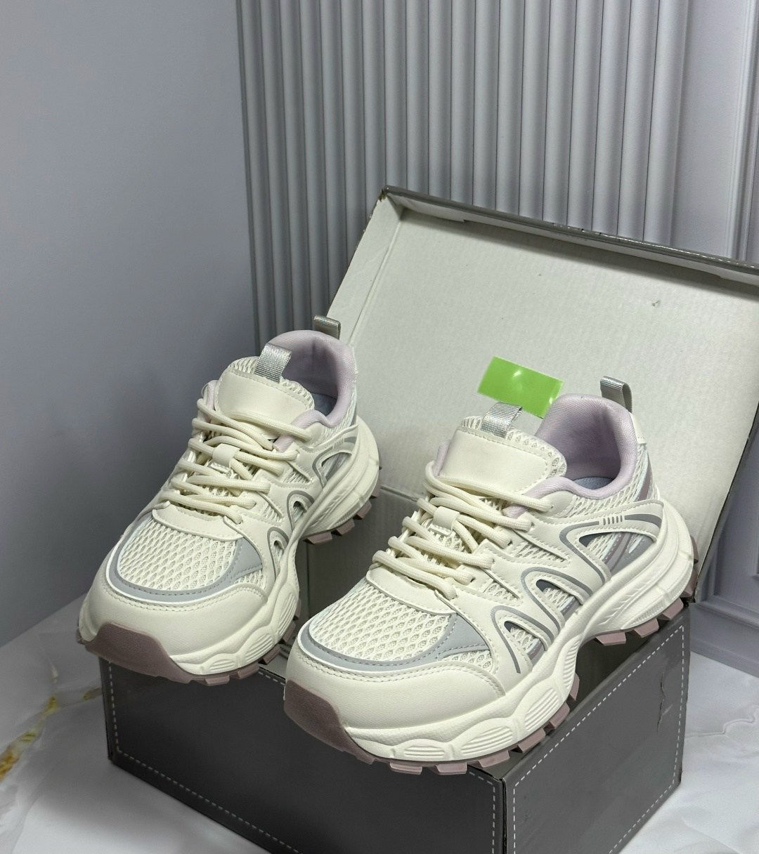 женские кроссовки,кроссовки,массивные кроссовки женские,массивные кроссовки,кроссовка