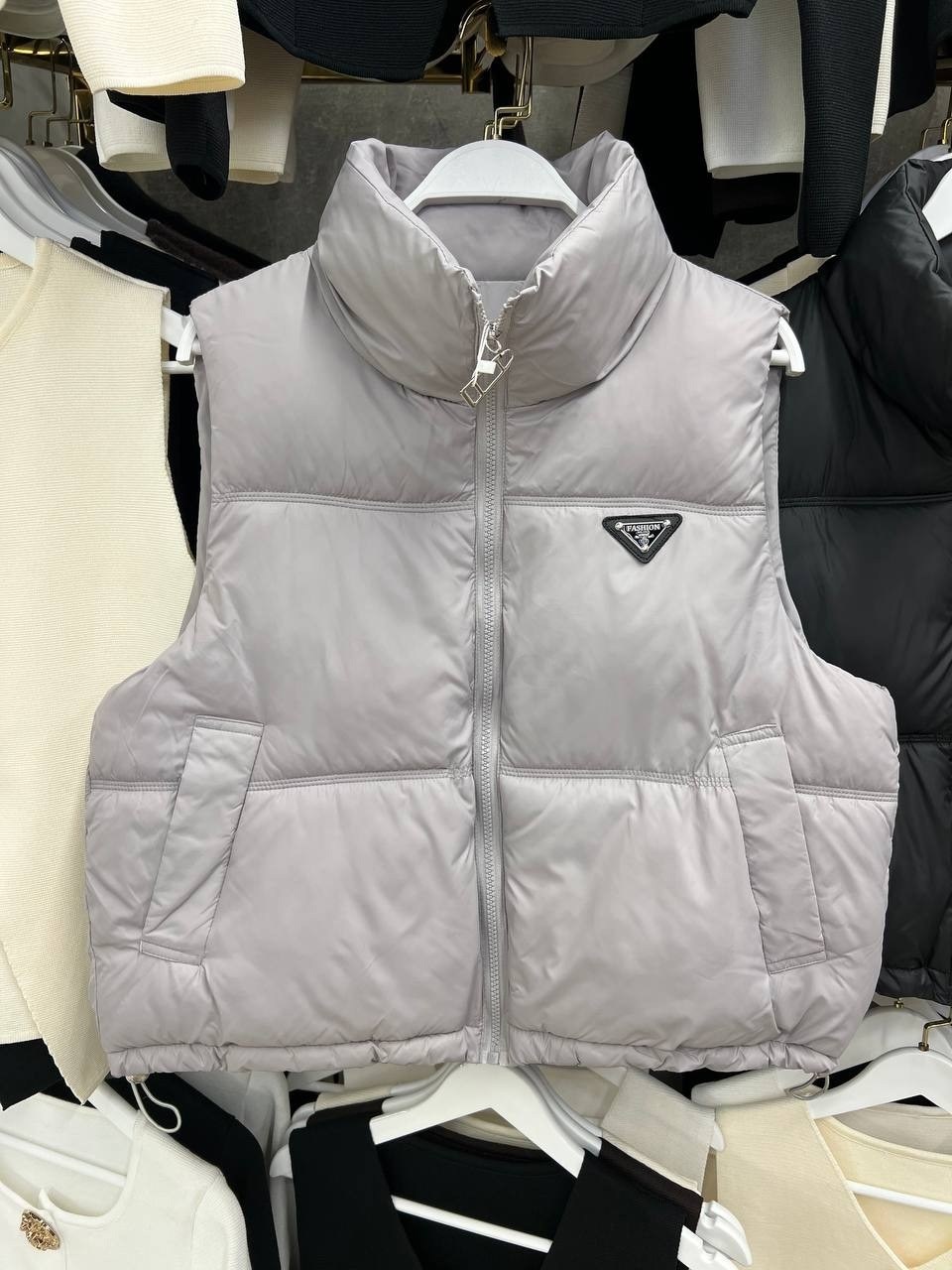 жилетка прада,жилетка мужская prada,жилет мужской prada,жилетка prada,жилет prada