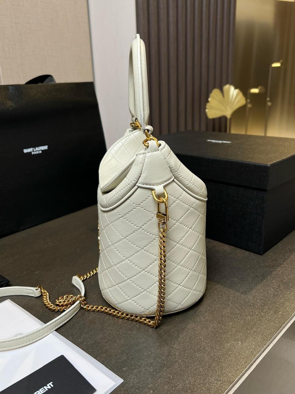 французская мода,модные джинсы,повседневный стиль,стиле кэжуал