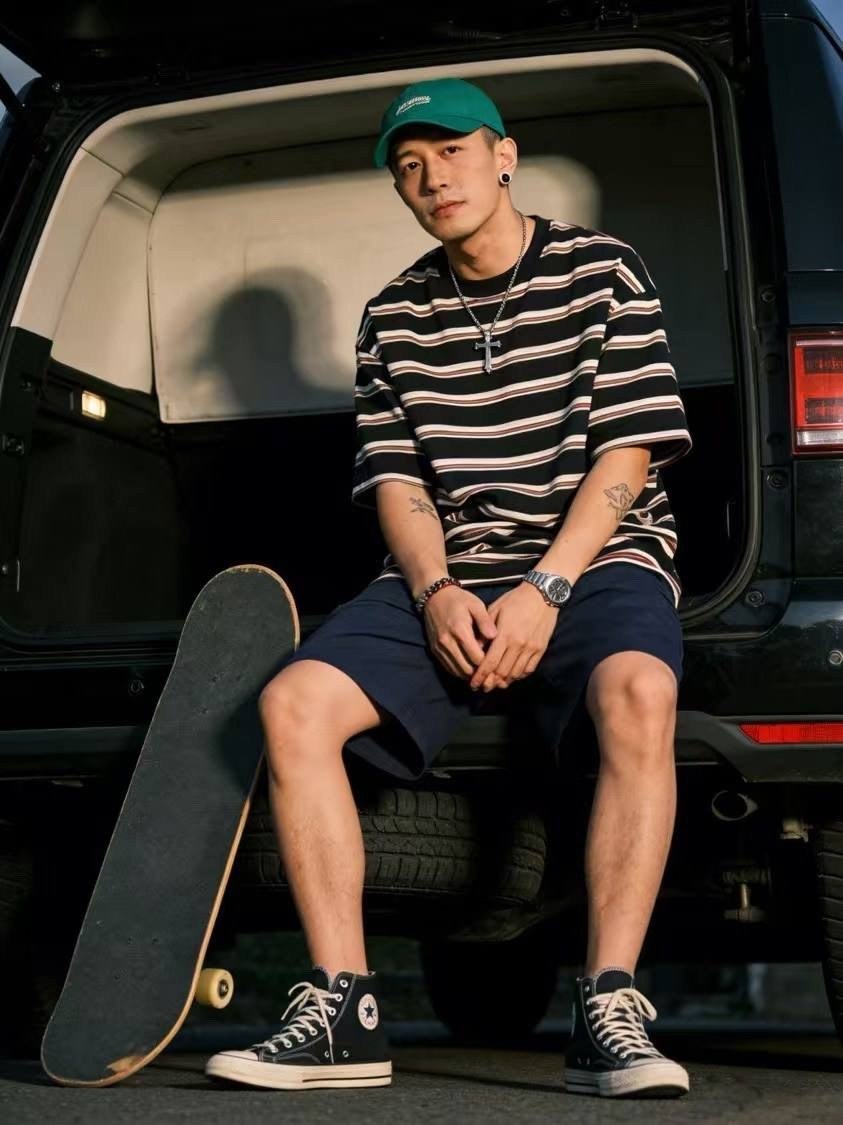 футболки мужские,футболка с полосками,мужская футболка оверсайз,полосатая футболка с короткими рукавами,мужская оверсайз футболка в полоску