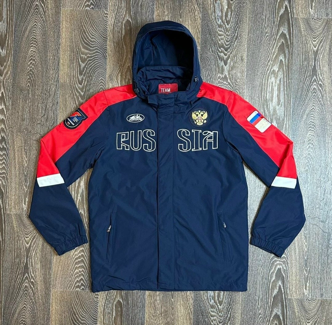 ветровка адидас мужская красная,красная куртка адидас мужская,мужская спортивная куртка adidas,adidas ветровка,куртка adidas