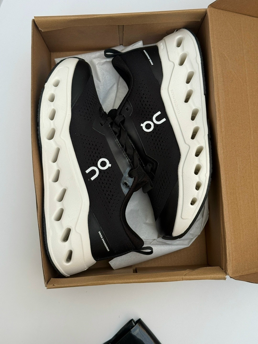 женские кроссовки,кроссовки on,кроссовки мужские женские,кроссовки мужские,черные кроссовки