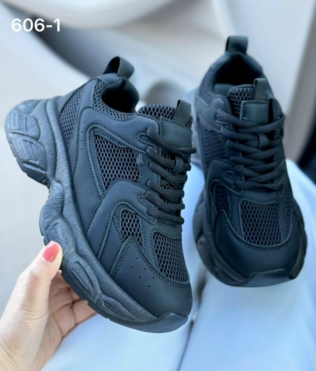 ,кроссовки женские,кроссовки черные,женские кроссовки черные,массивные кроссовки