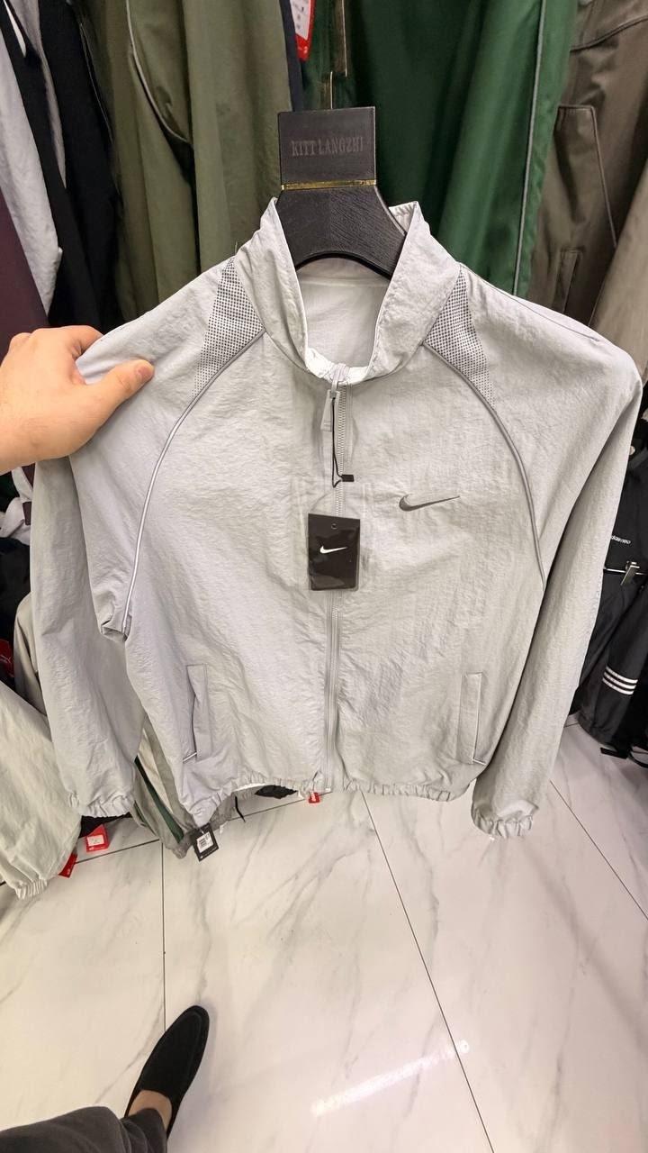 куртка демисезонная hugo boss,hugo boss куртка,мужская куртка hugo boss,бомбер хуго босс мужской,демисезонная куртка