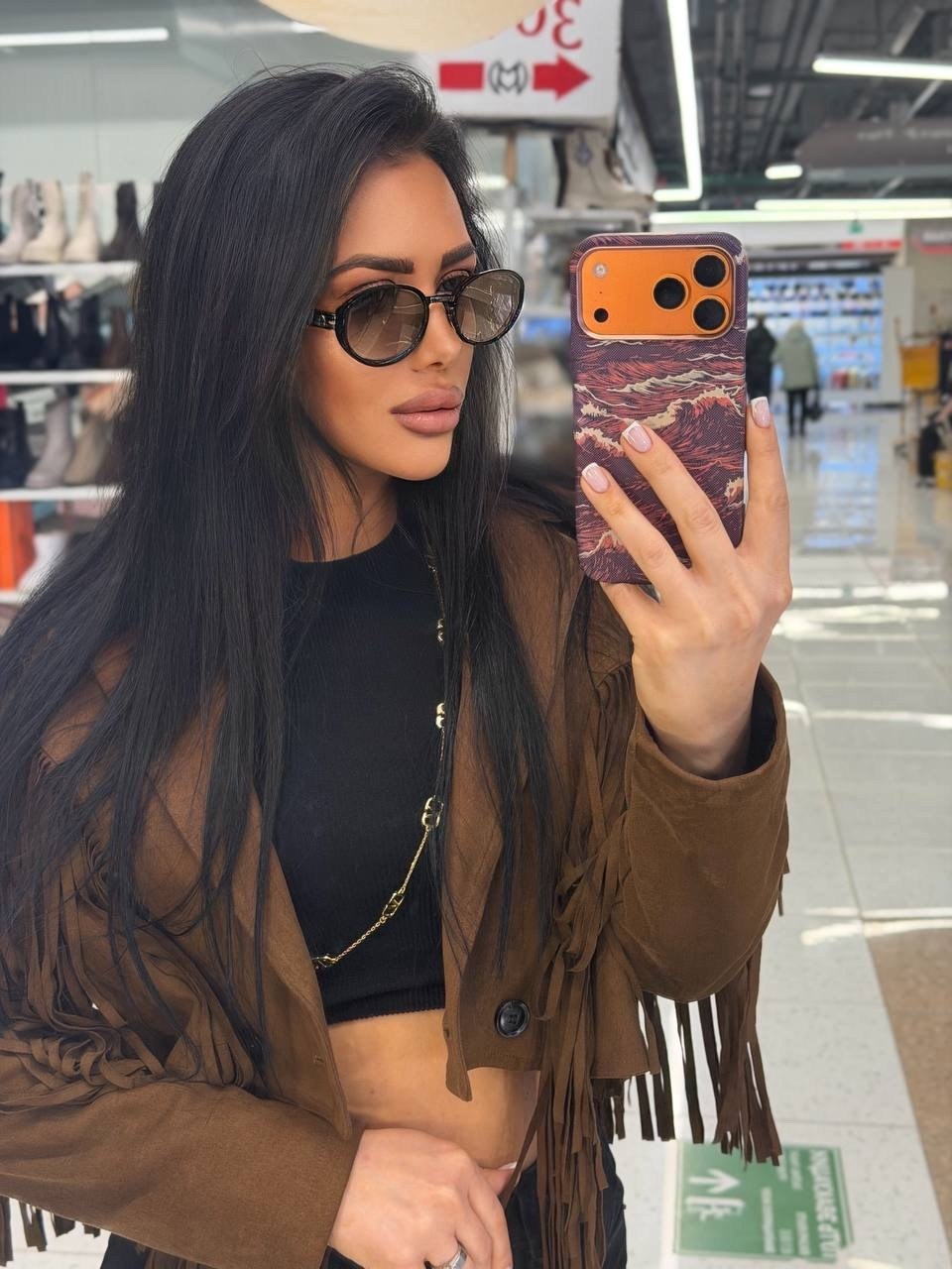 девушка,замшевая куртка,женская куртка с бахромой из замши,женщин,виктория филина