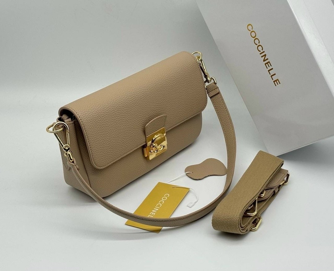 сумка coccinelle,сумка,женская сумка,бежевая сумка,стильные сумочки