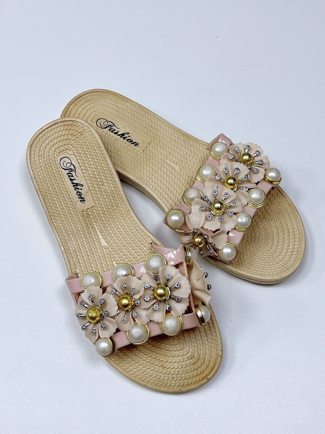 шлепки женские гипанис,шлепки женские,шлепанцы женские,шлепки женские бежевые,