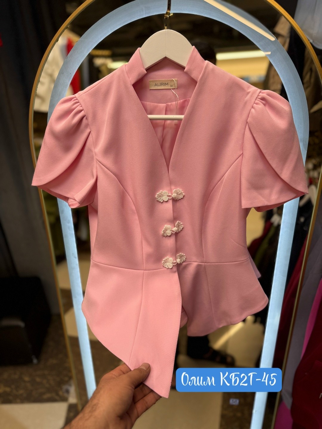 костюм женский,женский пиджак,элегантное модное,женская блузка,