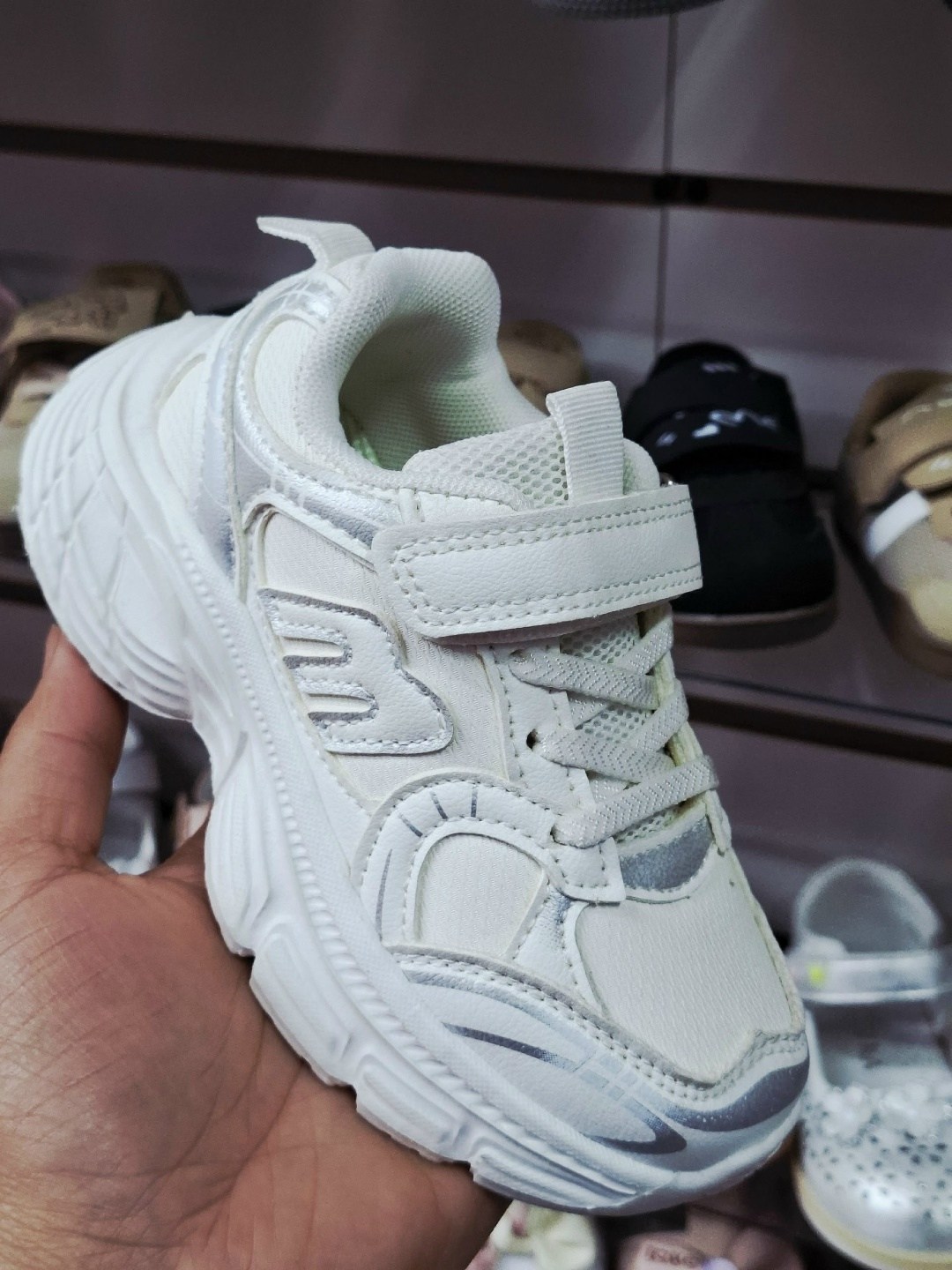 кроссовки,детские кроссовки,детская ,кроссовка детская,кроссовка