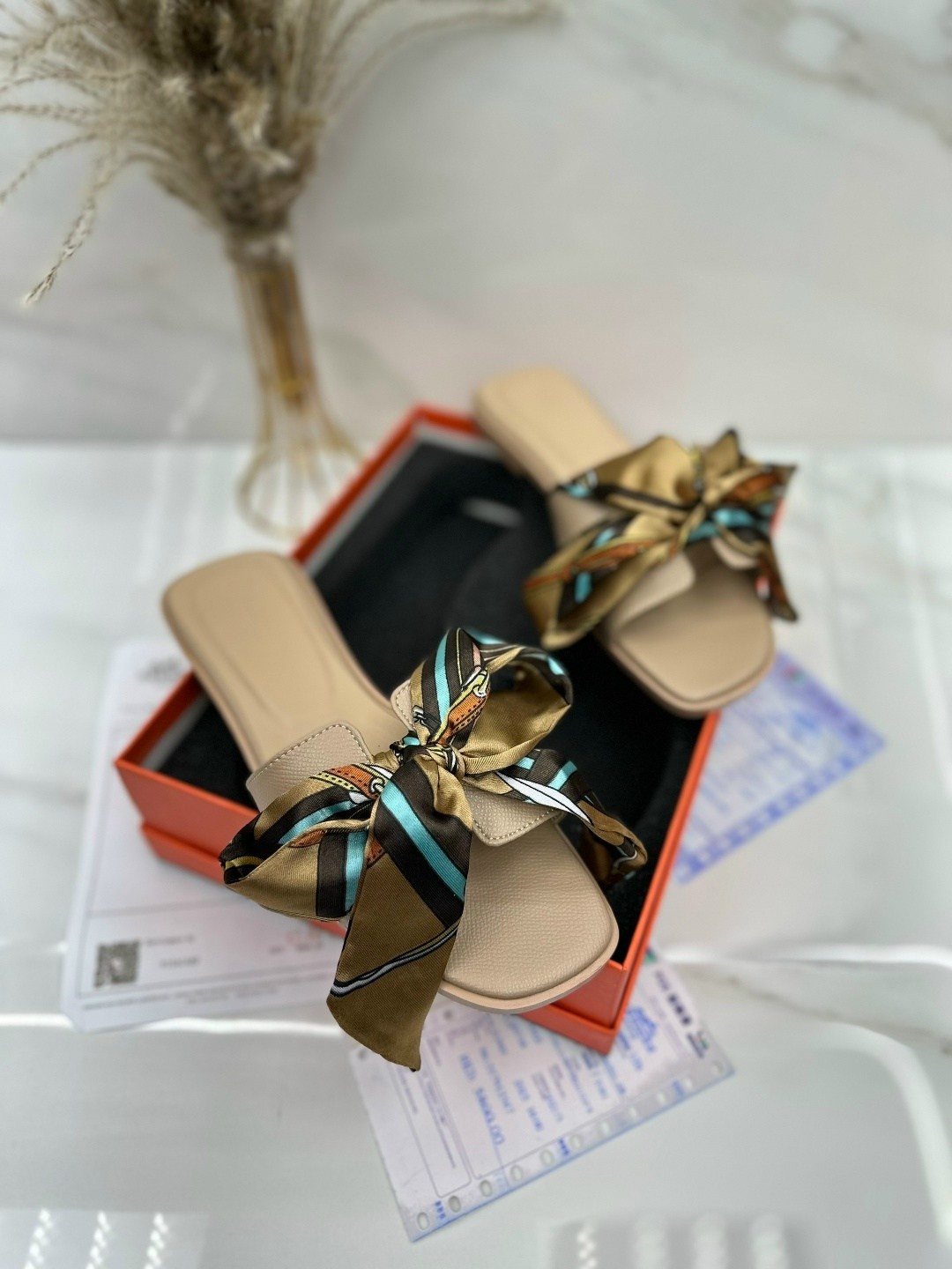 ,шлепки гермес женские 2026,шлепки hermes женские,шлепанцы женские,шлепки гермес женские черные