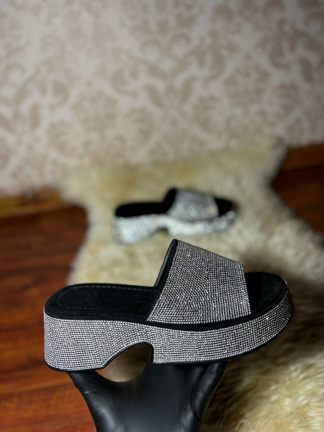 шлепки со стразами,,шлепанцы стразы,шлепанцы женские,женские шлепки