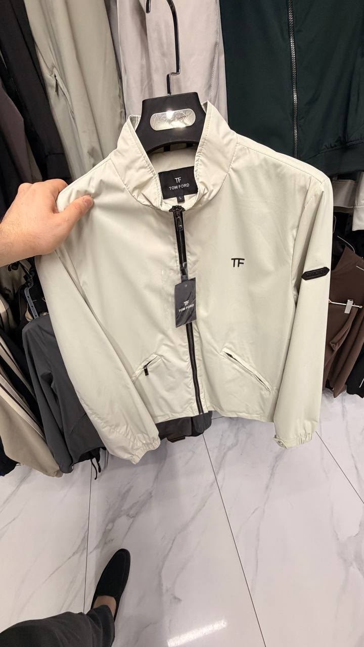 мужская куртка ветровка,ветровка мужская,легкая куртка,куртка бомбер